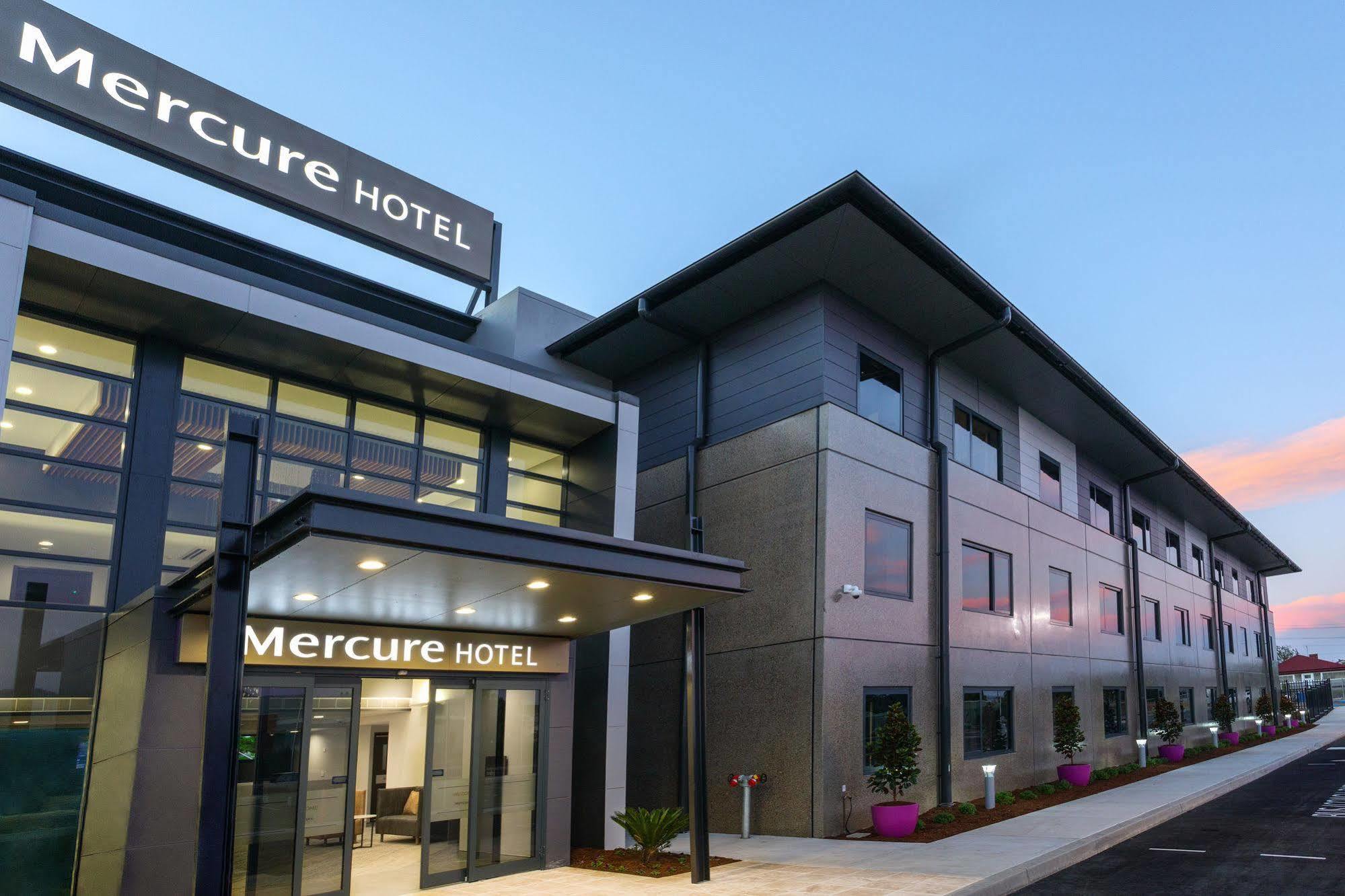 Mercure Тамуърт Екстериор снимка