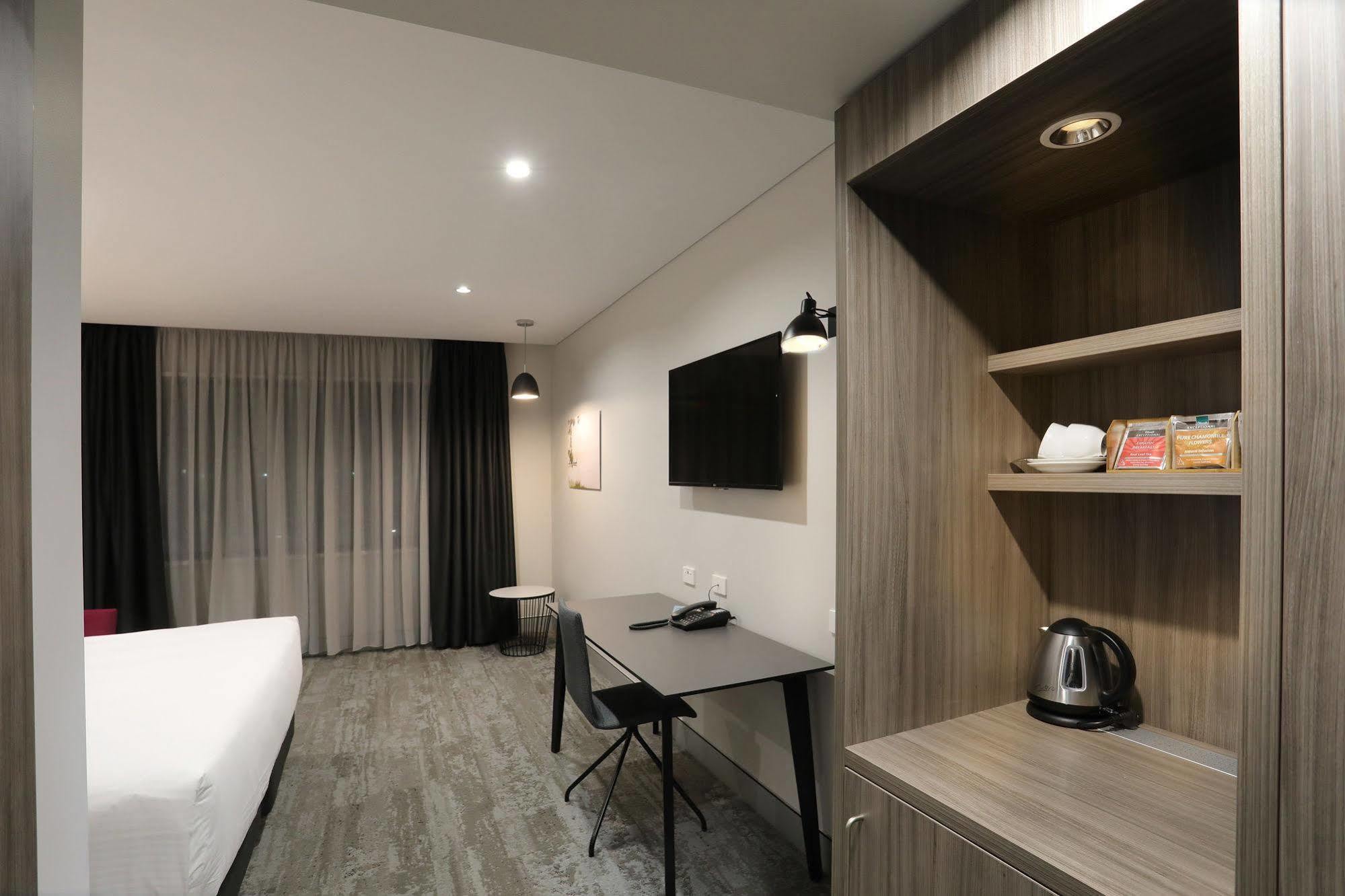Mercure Тамуърт Екстериор снимка